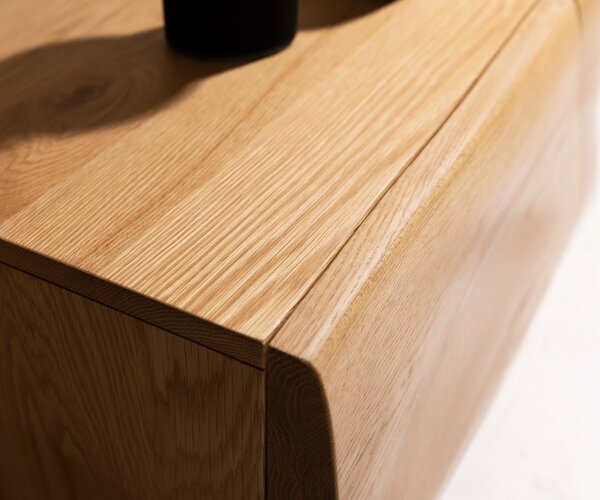 DELIFE Komoda New Live-Edge 145 cm dub prírodný 3 dvierka kovová podstava čierna