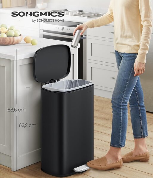 SONGMICS Odpadkový kôš Doro 50 L čierny