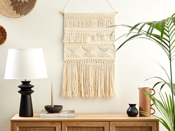 Nástenná dekorácia béžová bavlna borovicové drevo pletená ručná výroba so strapcami makramé boho štýl doplnky dekorácie