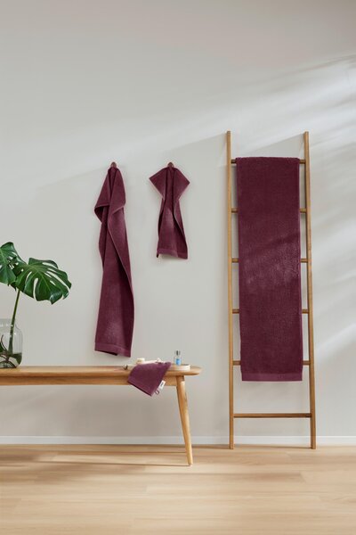 UTERÁK, 70/140 cm, vínovočervená S. Oliver - Kúpeľňový textil