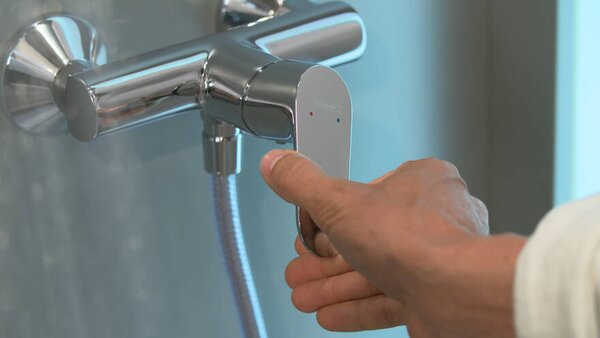 Hansgrohe Focus - Sprchová batéria nástenná, chróm 31960000
