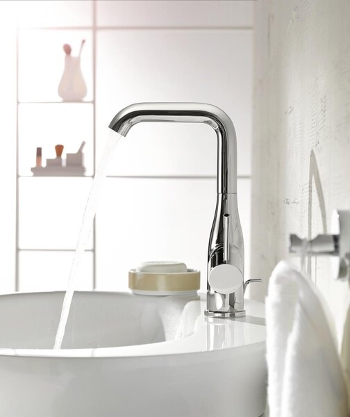 GROHE Essence - Páková umývadlová batéria, veľkosť M, chróm 23462001