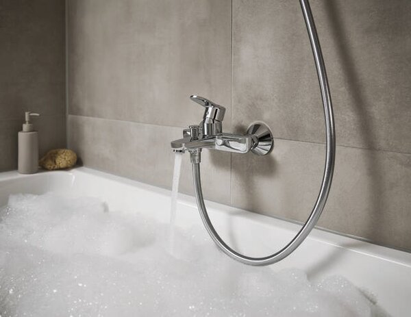 Hansgrohe Vernis Blend - Páková vaňová batéria nástenná, chróm 71440000