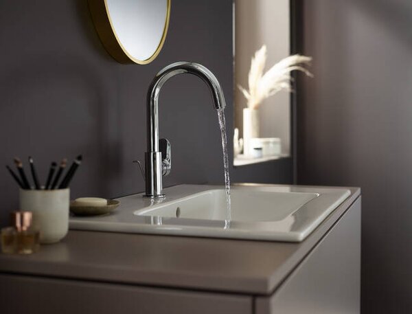 Hansgrohe Vernis Blend - Umývadlová batéria s otočným výtokom a odtokovou súpravou s tiahlom, chróm 71554000