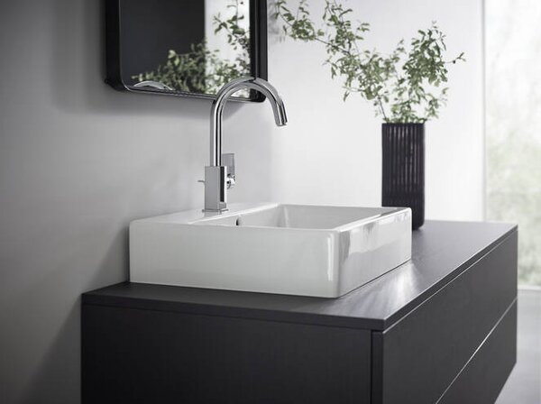 Hansgrohe Vernis Shape - Umývadlová batéria stojanková s otočným výtokom a odtokovou súpravou s tiahlom, chróm 71564000