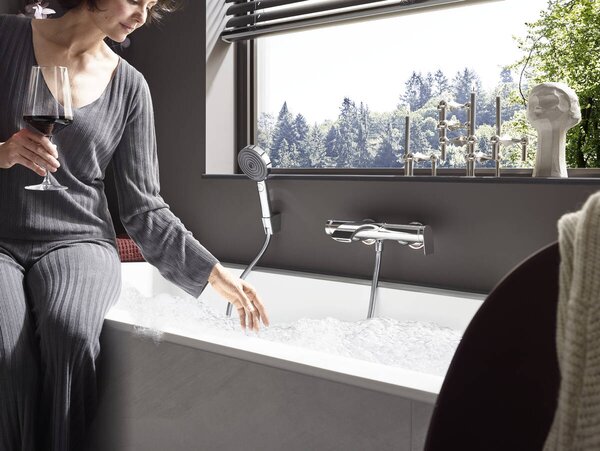 Hansgrohe Vivenis - Páková vaňová batéria nástenná, chróm 75420000