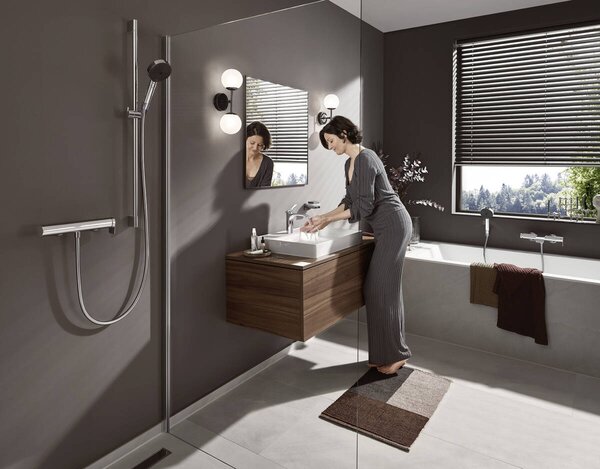 Hansgrohe Vivenis - Páková sprchová batéria nástenná, chróm 75620000