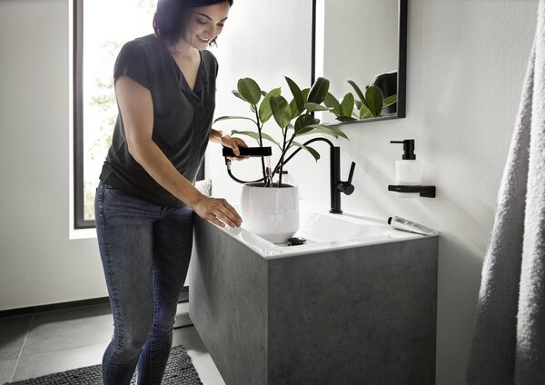 Hansgrohe Finoris - Páková umývadlová batéria 230 s vyťahovateľnou sprškou, 2jet a odtokovou súpravou Push-Open, čierna matná 76063670