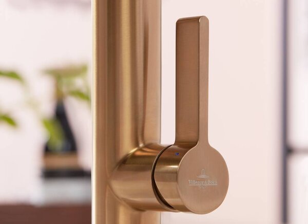 Villeroy & Boch Finera - Drezová batéria stojanková, otočné rameno, bronz 92700004