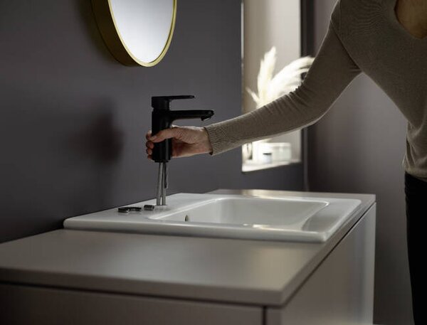 Hansgrohe Vernis Blend - Páková umývadlová batéria 100 bez odtokovej súpravy, čierna matná 71580670