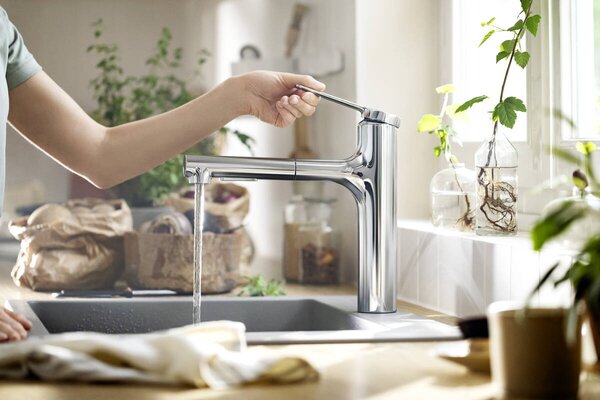 Hansgrohe Zesis M33 - Páková kuchynská batéria 160, vyťahovacia spŕška, 2jet, sBox lite, chróm 74804000