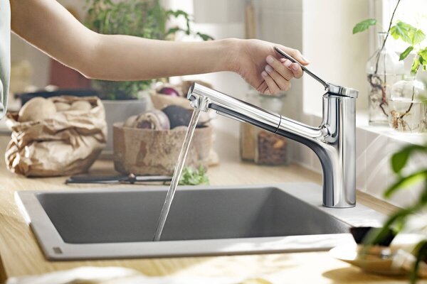 Hansgrohe Zesis M33 - Páková kuchynská batéria 150, vyťahovacia sprška, 2jet, chróm 74800000