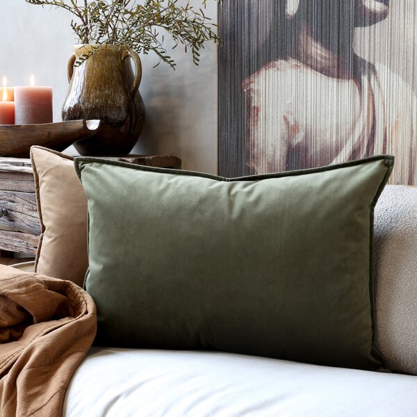 Sametový obal na vankúš Aix Olive 50 × 70 cm