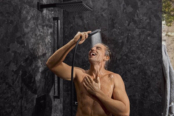 Hansgrohe Pulsify E - Tyčová ručná sprcha 100 1jet EcoSmart+, čierna matná 24321670
