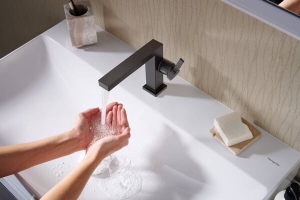 Hansgrohe Tecturis E - Páková umývadlová batéria 110 Fine CoolStart EcoSmart+ s odtokovou garnitúrou Push-Open, čierna matná 73020670