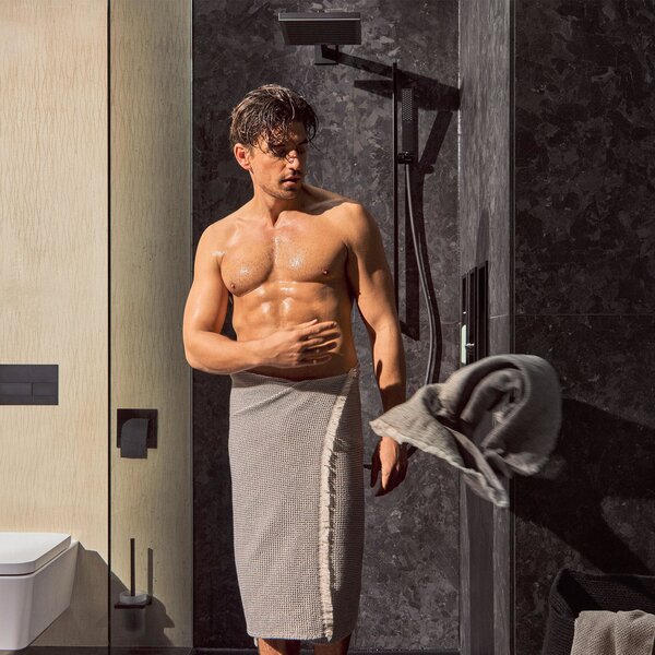 Hansgrohe Pulsify E - Sprchová súprava 100 1jet EcoSmart+ so sprchovou tyčou 900 mm, čierna matná 24381670