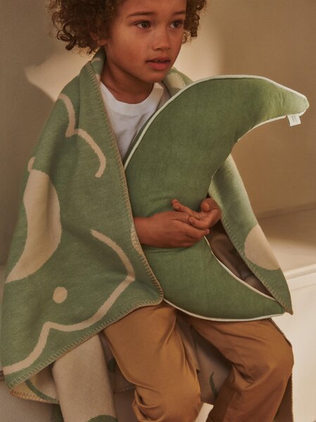 Dekoratívny vankúš Moon Tea Green 47 cm