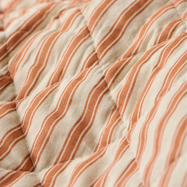Prešívaný prehoz Sand / Sienna stripes 130 × 180 cm
