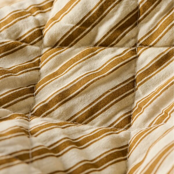 Prešívaný prehoz Sand / Ochre green stripes 130 × 180 cm