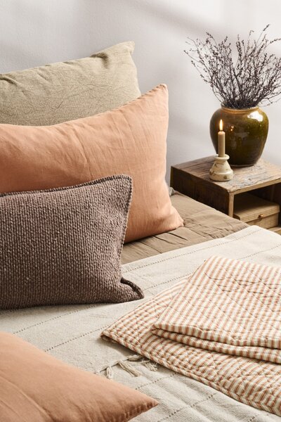 Prešívaný prehoz Sand / Sienna stripes 130 × 180 cm