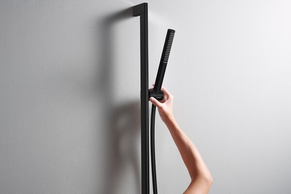 Hansgrohe Pulsify S - Sprchová súprava 100 1jet EcoSmart so sprchovou tyčou 650 mm, matná čierna 24372670