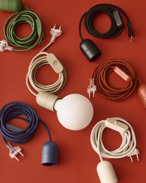 Kabel s objímkou pro stolní lampu Common – Soft Black