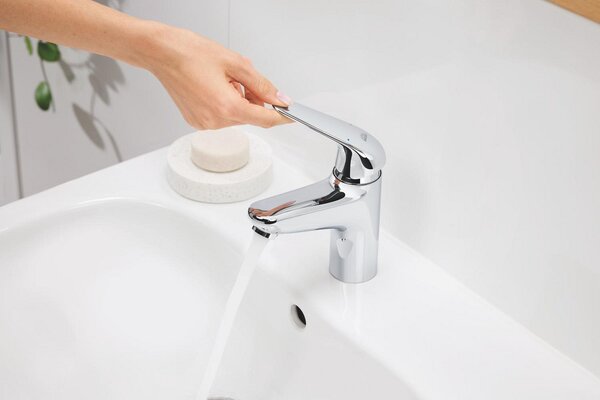 GROHE Swift - Páková umývadlová batéria, veľkosť S, chróm 24316001