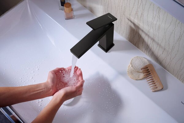 Hansgrohe Xelu Q - Umývadlo 800x480 mm SmartClean s otvorom na batériu bez prepadu, biela 61020450