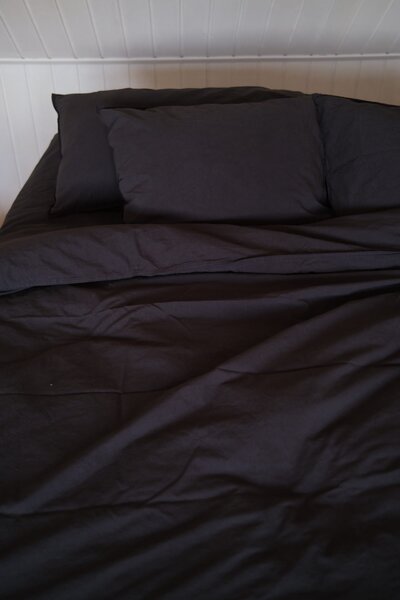 Posteľná bielizeň z organickej bavlny Crinkle Phantom Black 150 × 210 cm