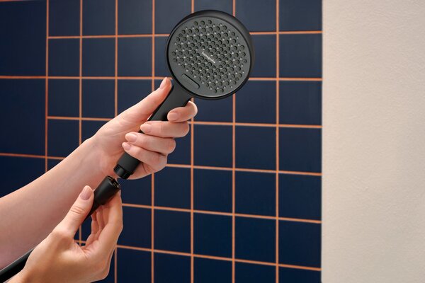 Hansgrohe Activera Select S - Sprchová súprava 95 2jet s tyčou 650 mm, EcoSmart, čierna matná 28044670