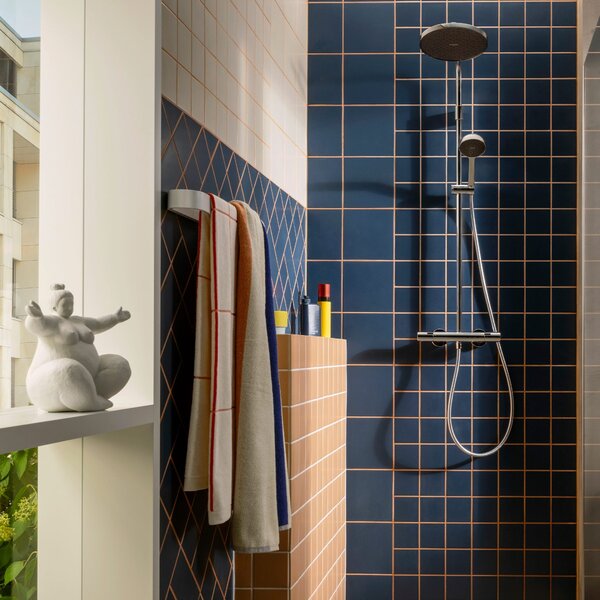Hansgrohe Activera S - Sprchový systém Showerpipe 240 1jet so sprchovou tyčou Varia s termostatom Ecostat Fine, EcoSmart, chróm 28078000