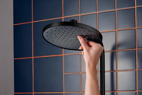 Hansgrohe Activera S - Sprchový systém Showerpipe 240 1jet so sprchovou tyčou Varia s termostatom Ecostat Fine, EcoSmart, čierna matná 28078670