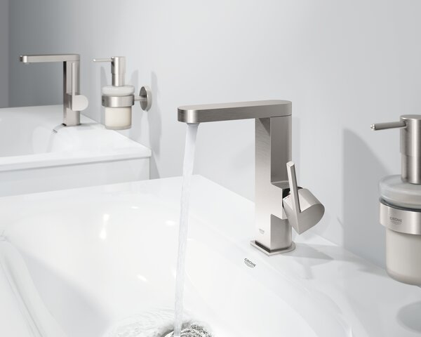 GROHE Plus - Páková umývadlová batéria, veľkosť M, supersteel 23871DC3