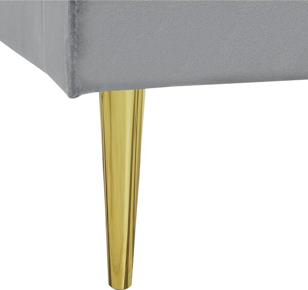 Čalúnená posteľ sivá zamatová 180 x 200 cm lamelový rošt vysoké čelo elegantný dizajn spálňa