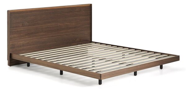 Hnedá dvojlôžková posteľ z brezového dreva s roštom 160x200 cm Norlen – Kave Home