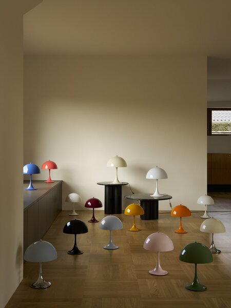 Stolná lampa Panthella 320 Opal Beige