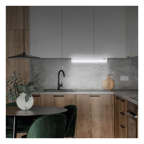 Výklopné LED kuchynské svietidlo WO215, 58 cm, biela
