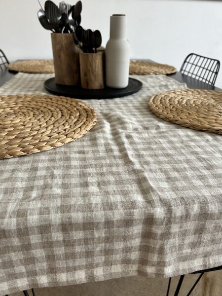 Tom Linen stolový behúň v prírodnej kárované farbe Velikost: 40x140