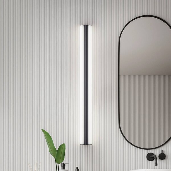 Helestra LED zrkadlo svetlo LOOM, dĺžka 90 cm, čierna, IP44, Čierna, Kúpeľňa, kov