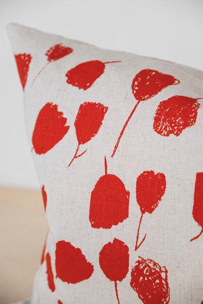 Ľanová obliečka na vankúš Poppy Red 48 × 48 cm