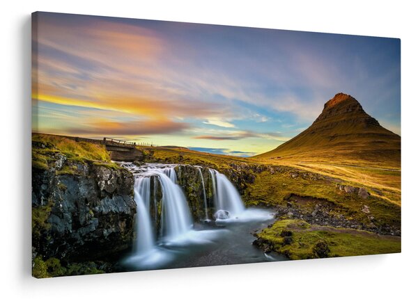 Obraz hory a vodopádov na Islande (90x60 cm)
