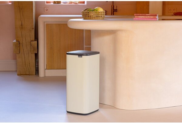 Béžový dotykový oceľový odpadkový kôš 30 l Bo Touch – Brabantia