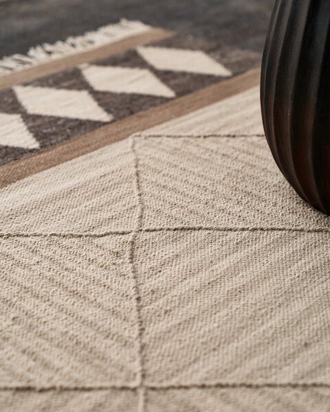 Diamond Carpets India , Ručne viazaný kusový koberec Villa Di Roma DE 2252 Multi Colour, 80x150, hnedá, chodba / predsieň