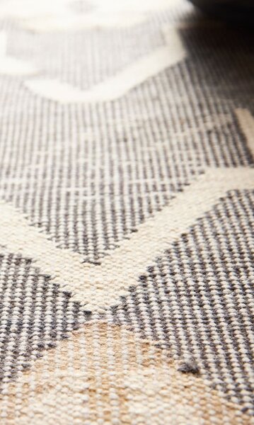 Diamond Carpets India , Ručne viazaný kusový koberec Heriz Wood DE 2005 Grey Mix, 80x150, béžová, chodba / predsieň