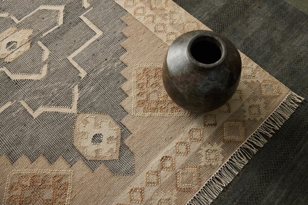 Diamond Carpets India , Ručne viazaný kusový koberec Heriz Wood DE 2005 Grey Mix, 80x150, béžová, chodba / predsieň