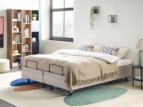 Elektricky polohovateľná posteľ béžová polyester 160 x 200 cm diaľkové ovládanie nastaviteľná posteľ bez čela moderný štýl spálňa