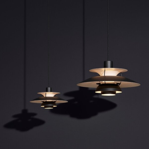 LOUIS POULSEN Závesná lampa PH 5, Monochrome oyster grey