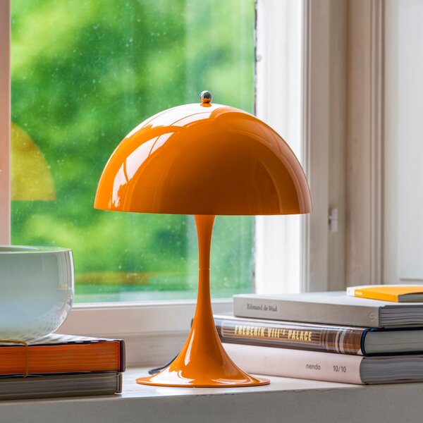 LOUIS POULSEN Stolová lampa Panthella 250, Pale rose opal acryl