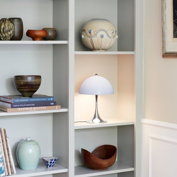 LOUIS POULSEN Stolová lampa Panthella 250, Pale rose opal acryl