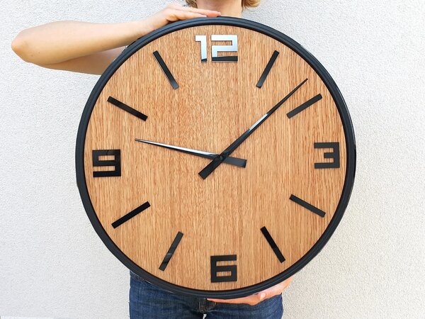 ModernClock Drevené nástenné hodiny Arabik 50 cm dub prírodný/čierny
